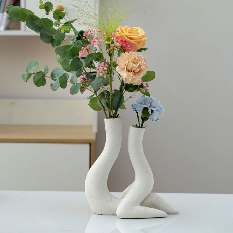 Human Shape Ceramic Vase – Modern Minimalist Flower Holder for Home