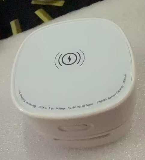 Mini Desktop Vacuum Cleaner – Portable Automatic Cleaner for Students & Office